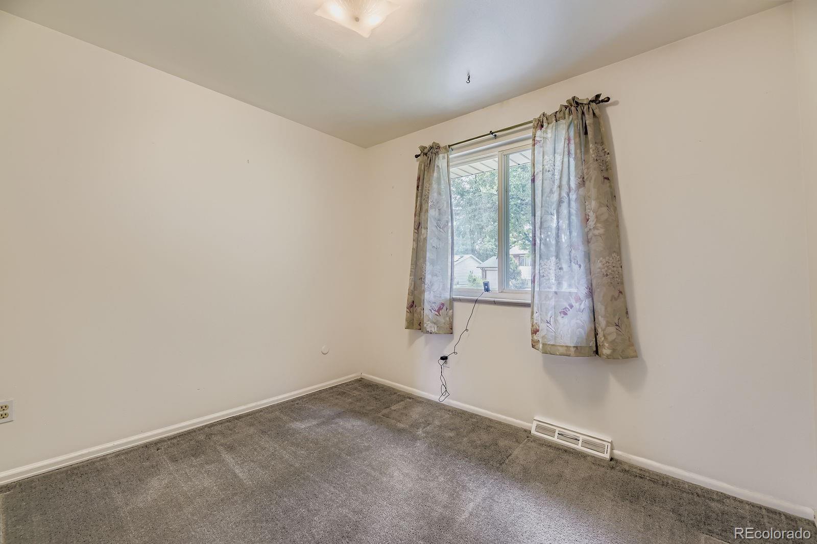 MLS Image #16 for 970  olathe street,aurora, Colorado