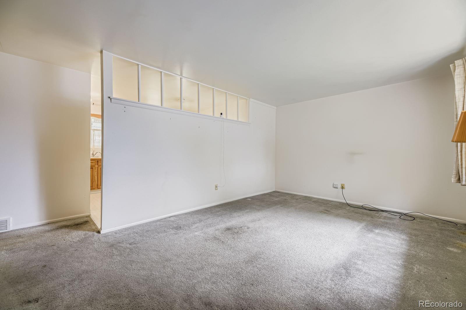 MLS Image #3 for 970  olathe street,aurora, Colorado