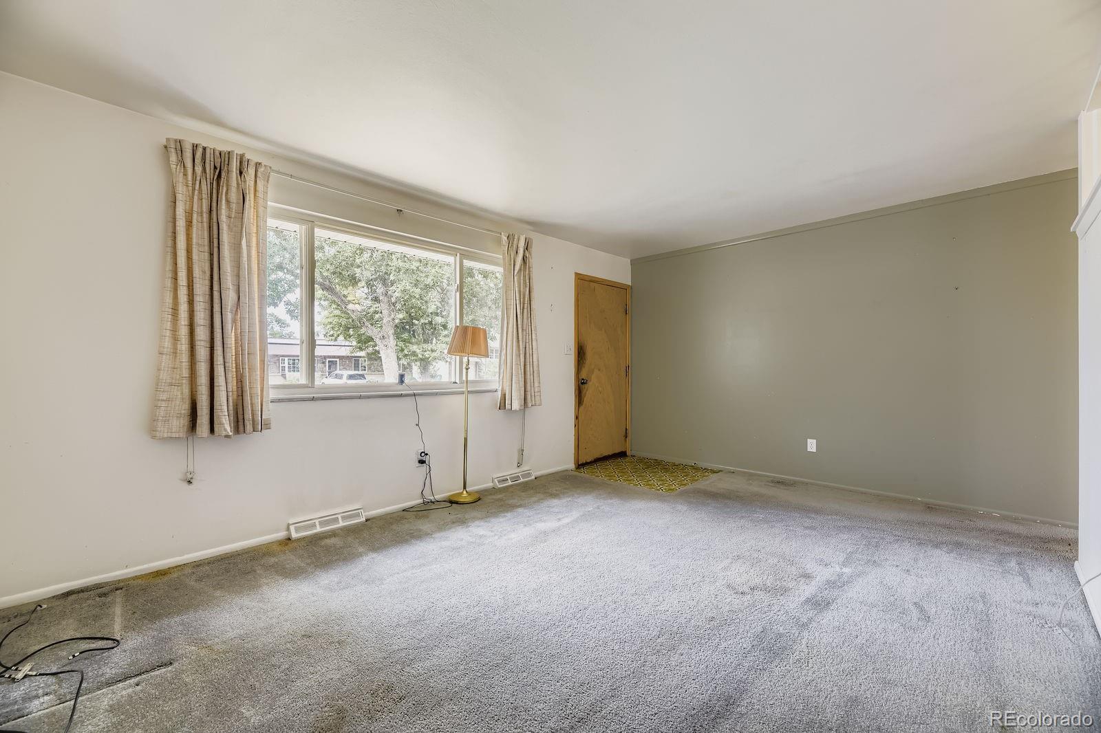 MLS Image #5 for 970  olathe street,aurora, Colorado