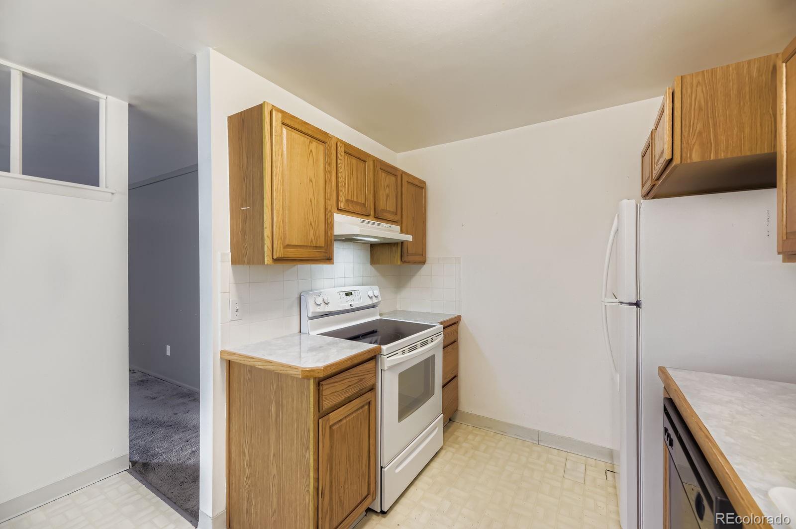 MLS Image #8 for 970  olathe street,aurora, Colorado