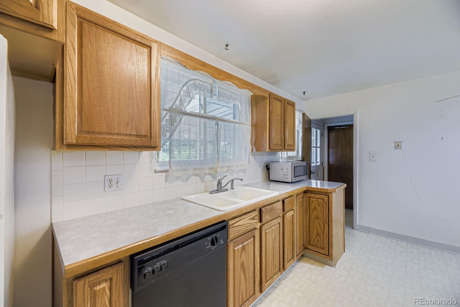 MLS Image #9 for 970  olathe street,aurora, Colorado