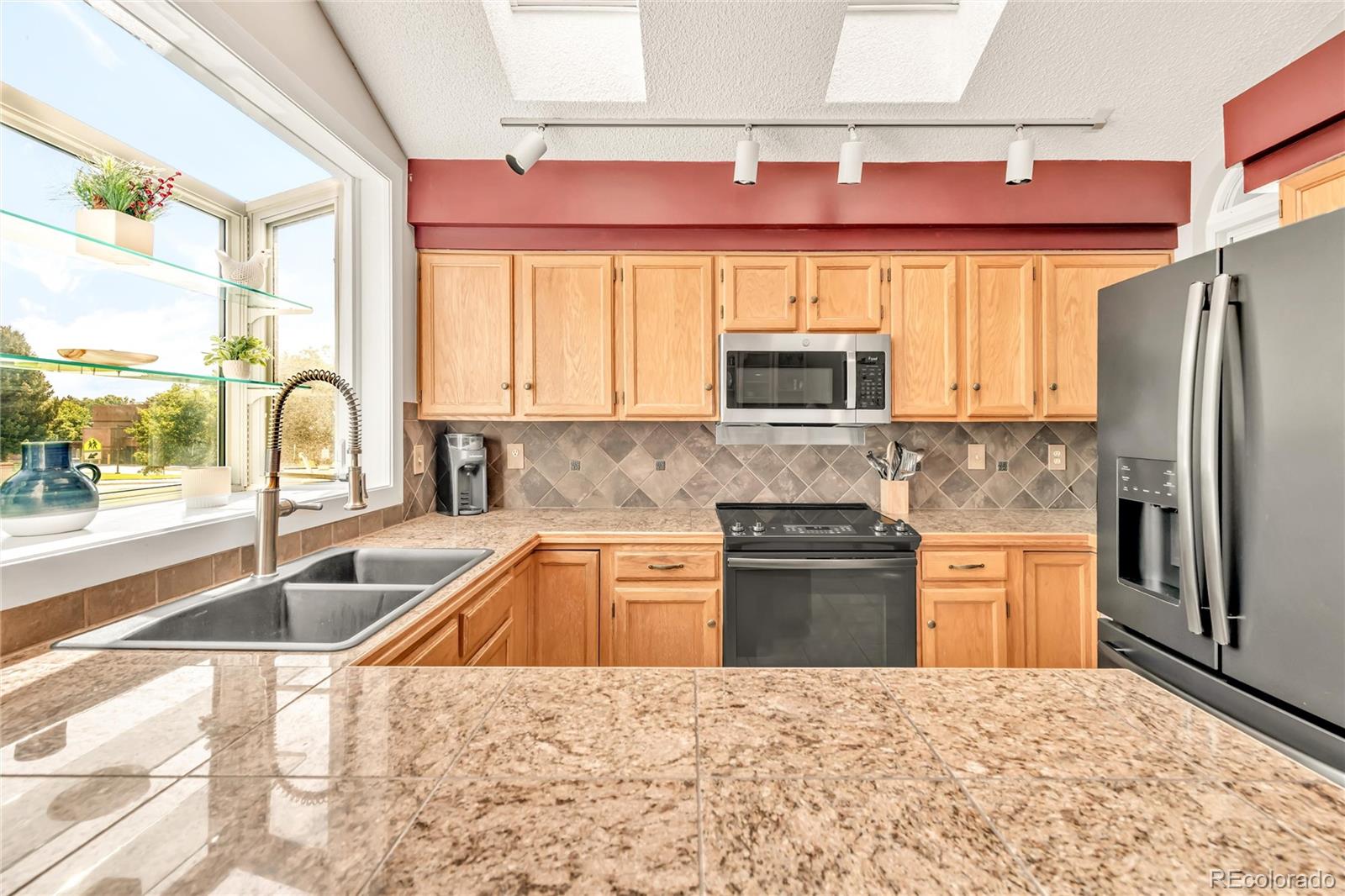 MLS Image #7 for 9704  iris ,broomfield, Colorado