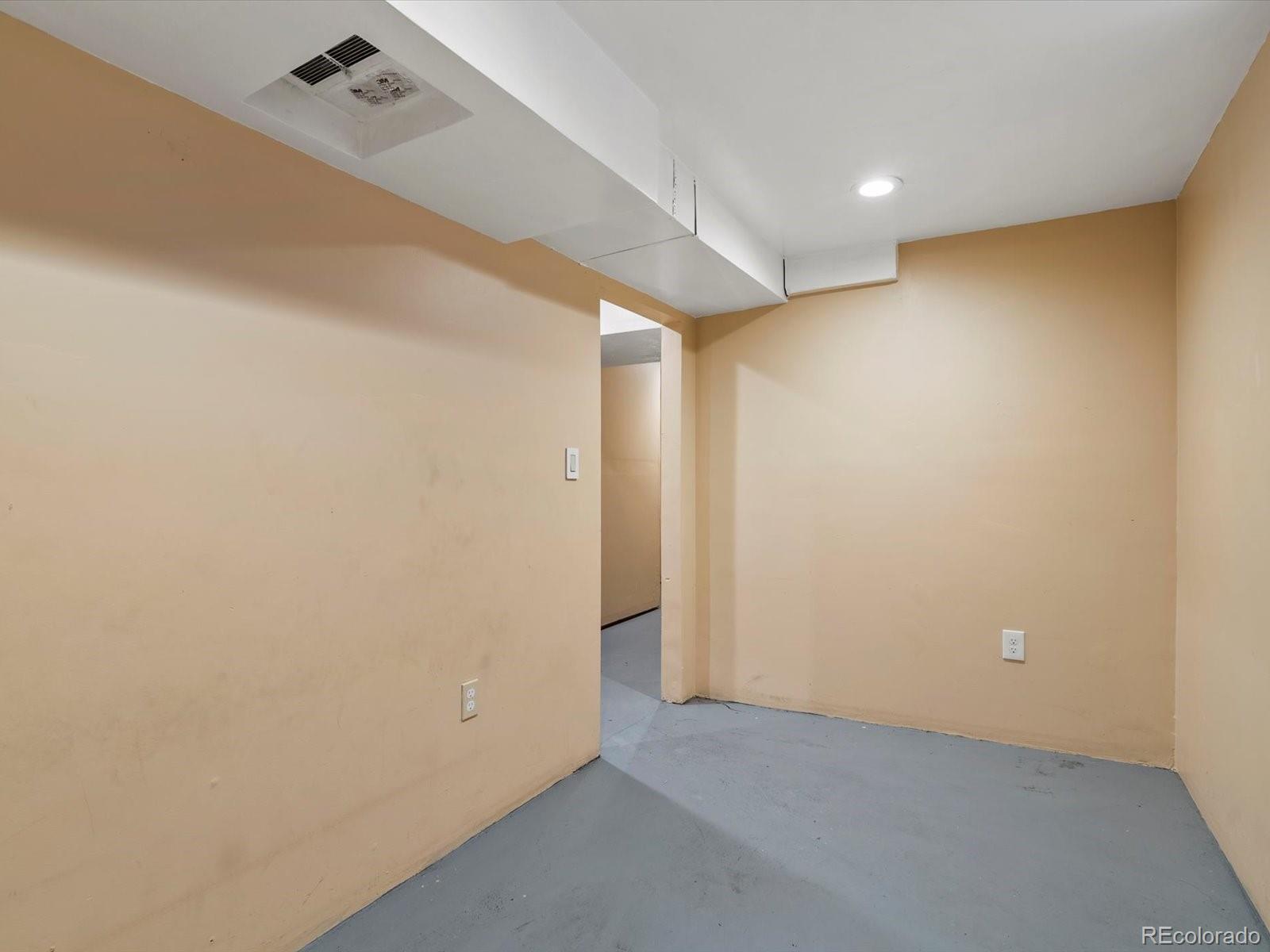 MLS Image #30 for 11404 e yale place,aurora, Colorado