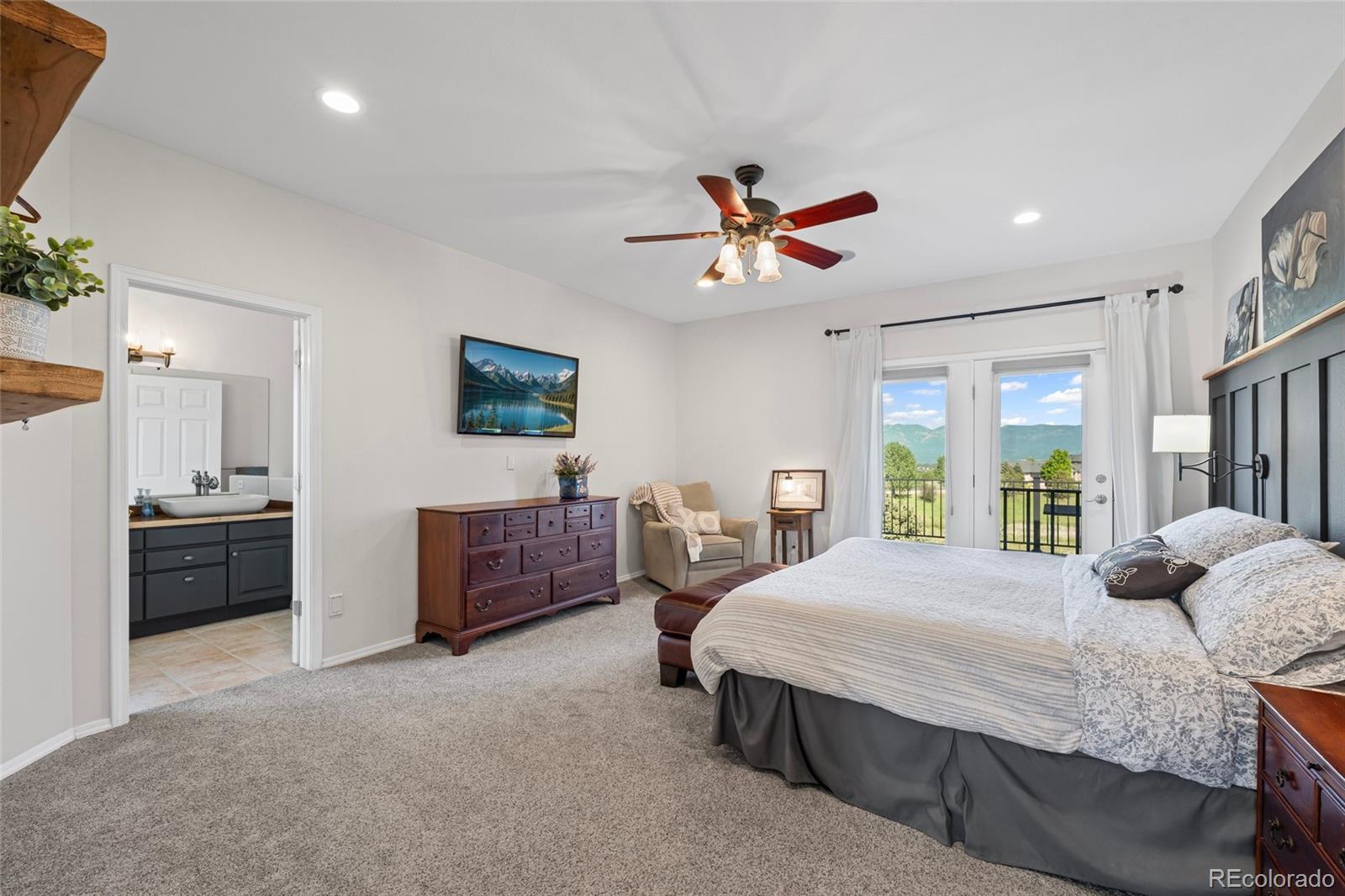 MLS Image #20 for 3440  hollycrest drive,colorado springs, Colorado