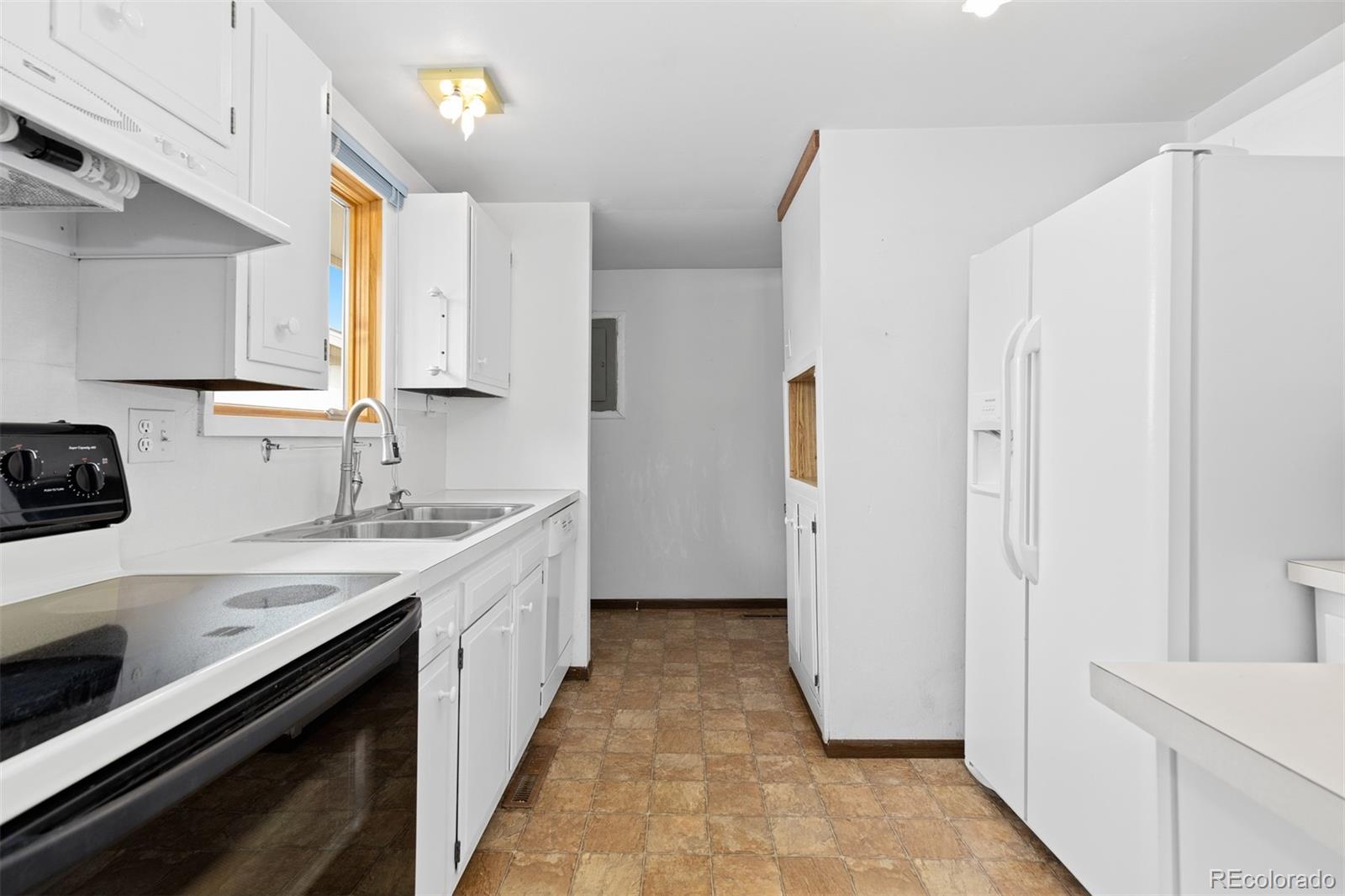 MLS Image #9 for 907  yucca court,longmont, Colorado