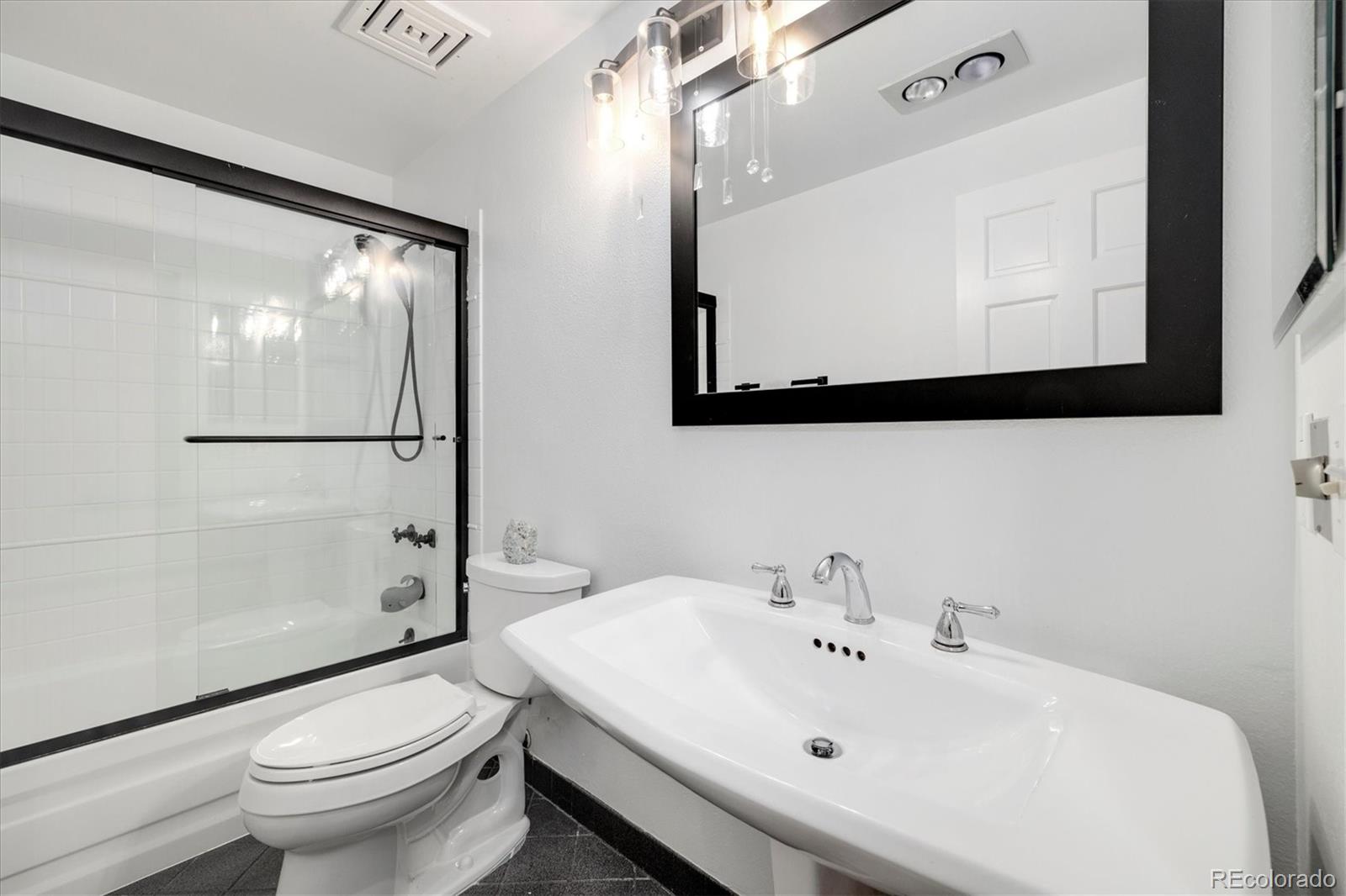 MLS Image #30 for 1512  larimer street,denver, Colorado