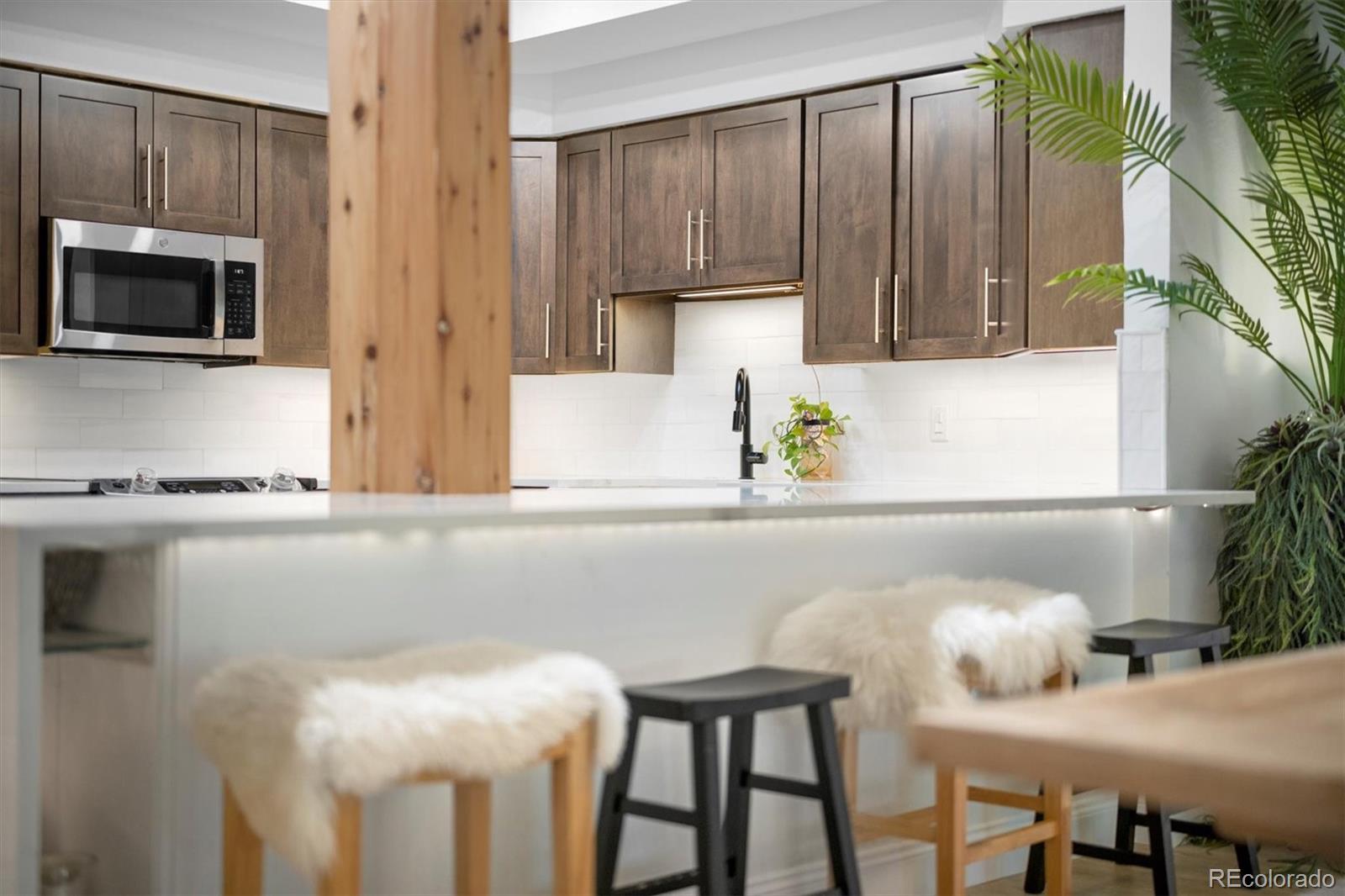 MLS Image #8 for 1512  larimer street,denver, Colorado