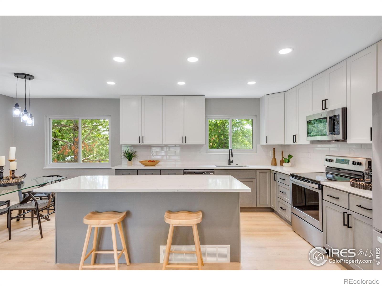 MLS Image #3 for 3721  columbia drive,longmont, Colorado