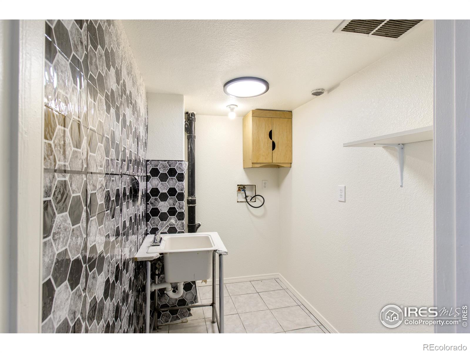 MLS Image #16 for 3302  39th avenue,evans, Colorado
