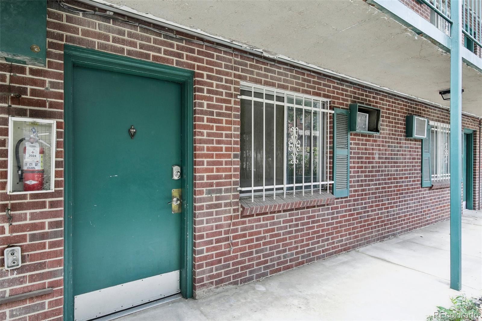 MLS Image #5 for 1140 n downing street,denver, Colorado
