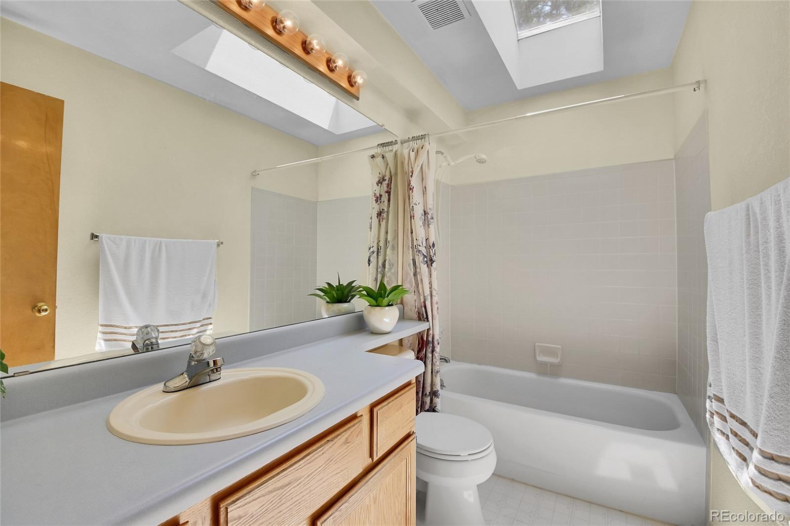 MLS Image #34 for 4897 s argonne street,aurora, Colorado
