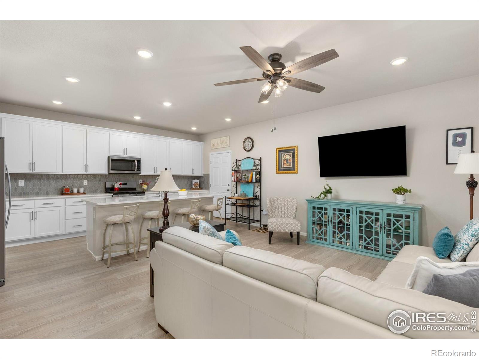 MLS Image #14 for 332  fickel farm trail,berthoud, Colorado