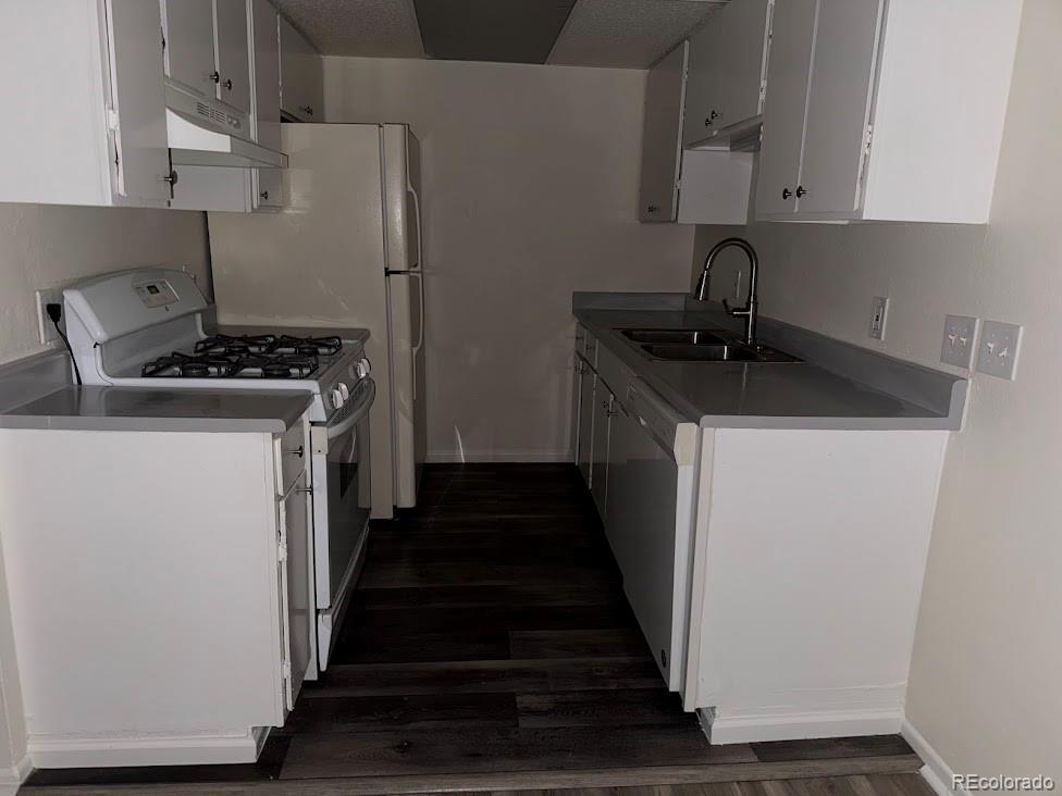 MLS Image #3 for 10792 e exposition avenue,aurora, Colorado