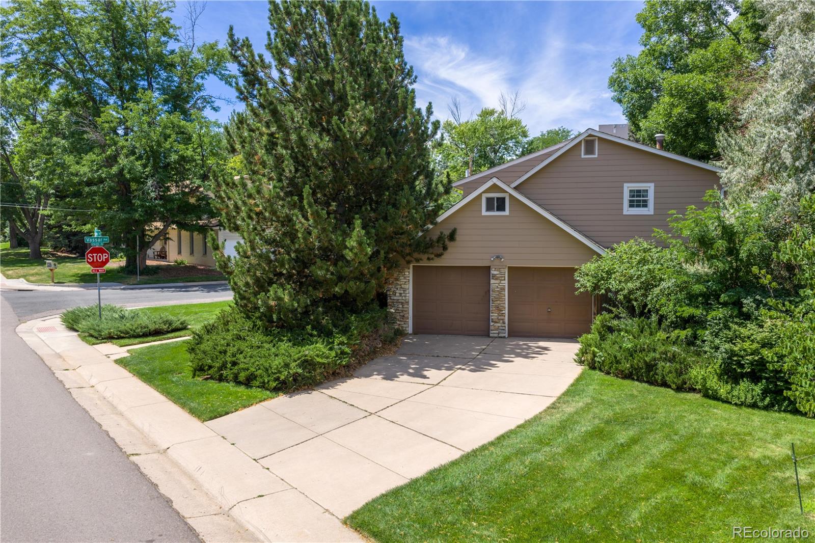 MLS Image #3 for 2595 s leyden street,denver, Colorado