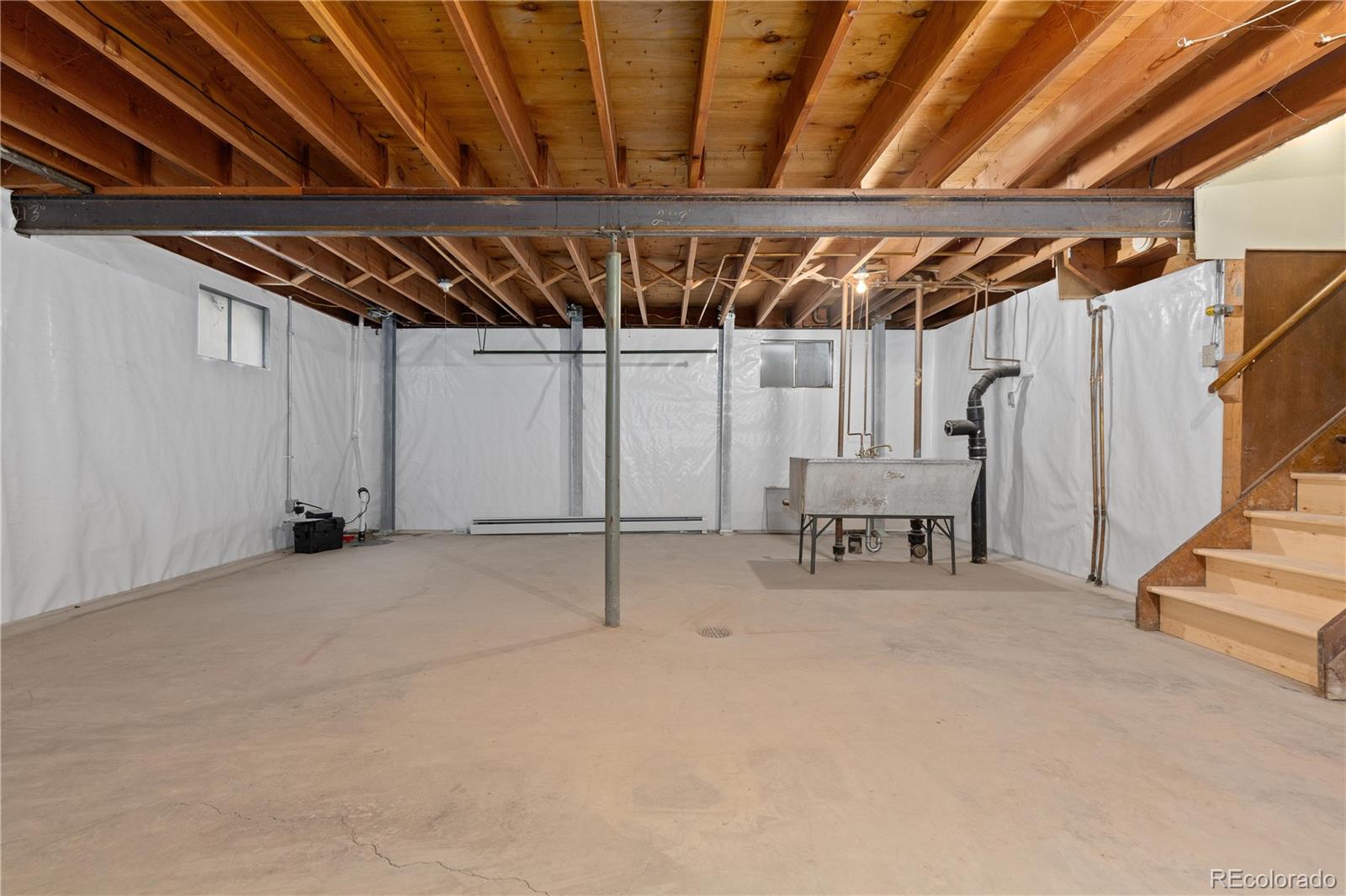MLS Image #31 for 2595 s leyden street,denver, Colorado