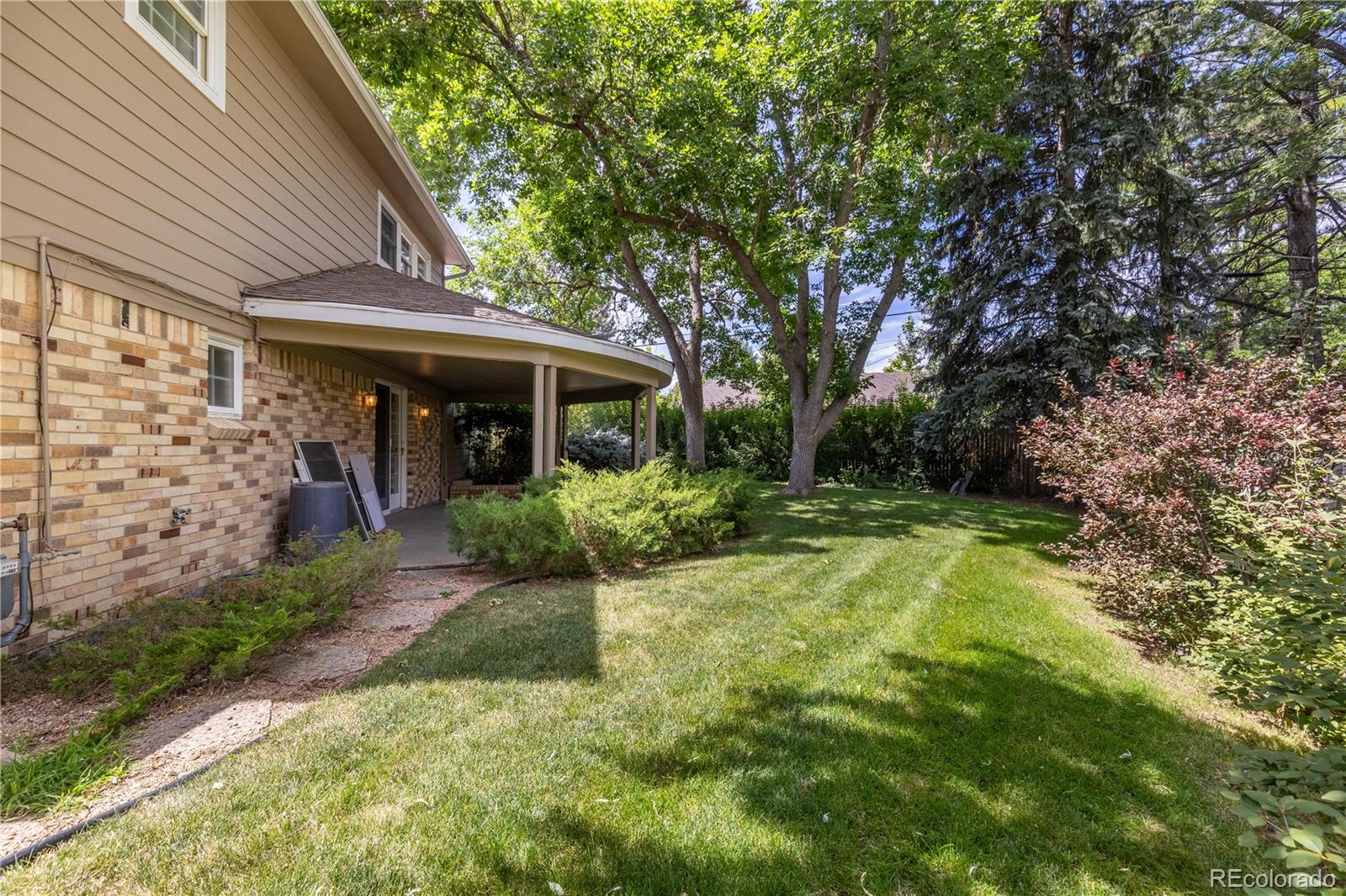 MLS Image #36 for 2595 s leyden street,denver, Colorado