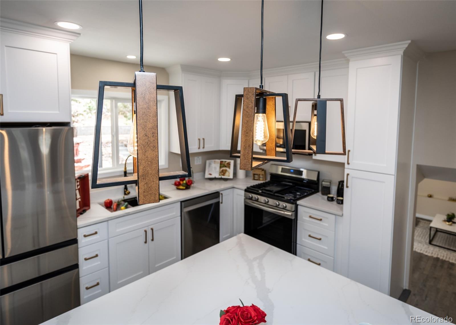 MLS Image #12 for 1021  pioneer lane,colorado springs, Colorado