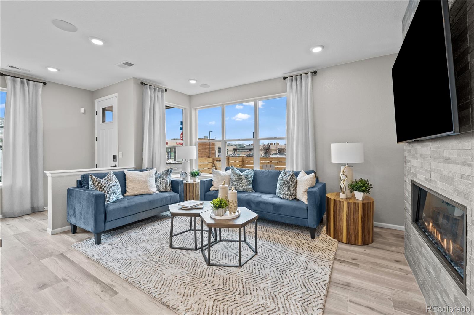 MLS Image #3 for 9457 w 58th lane,arvada, Colorado