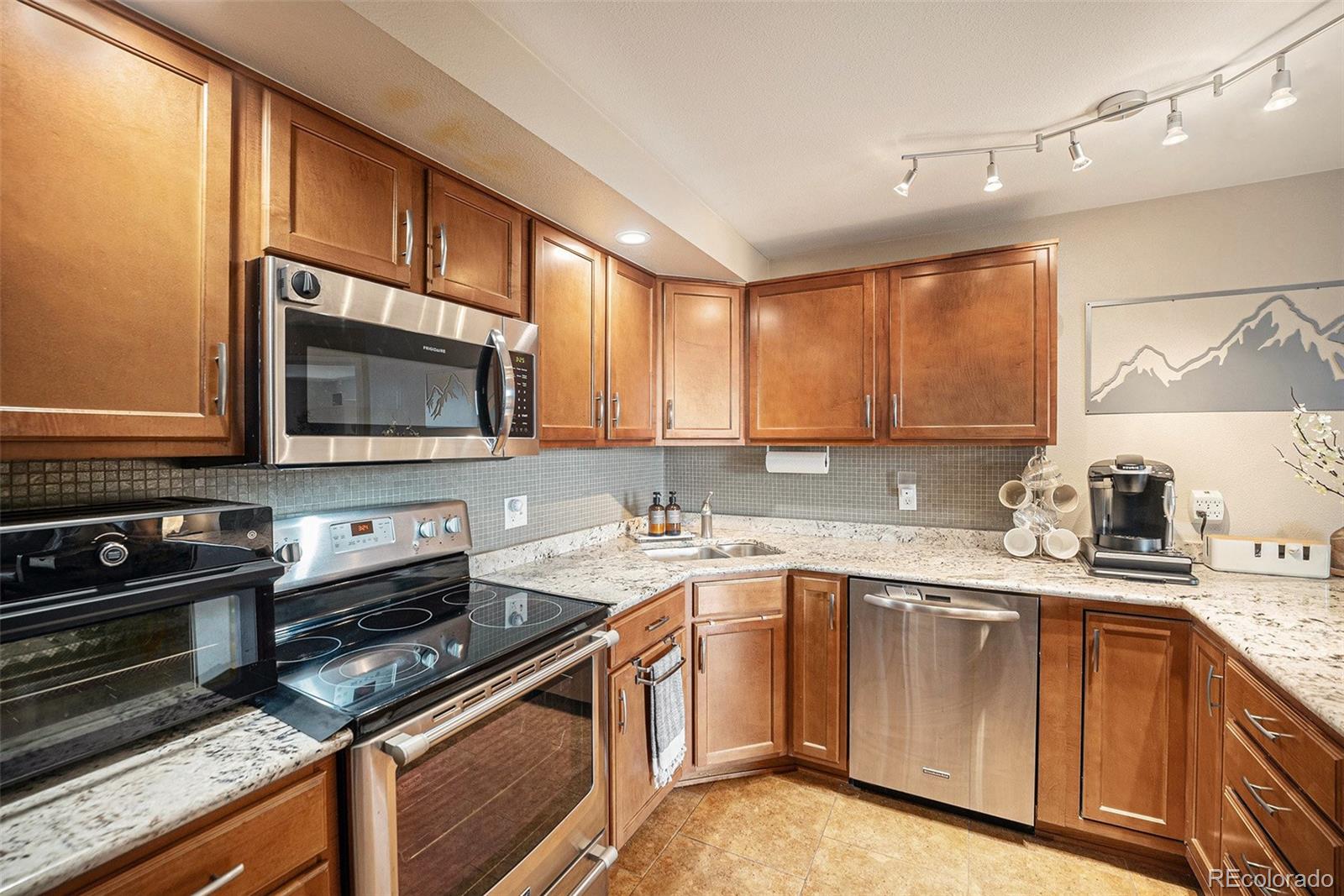 MLS Image #3 for 601 w 11th avenue,denver, Colorado