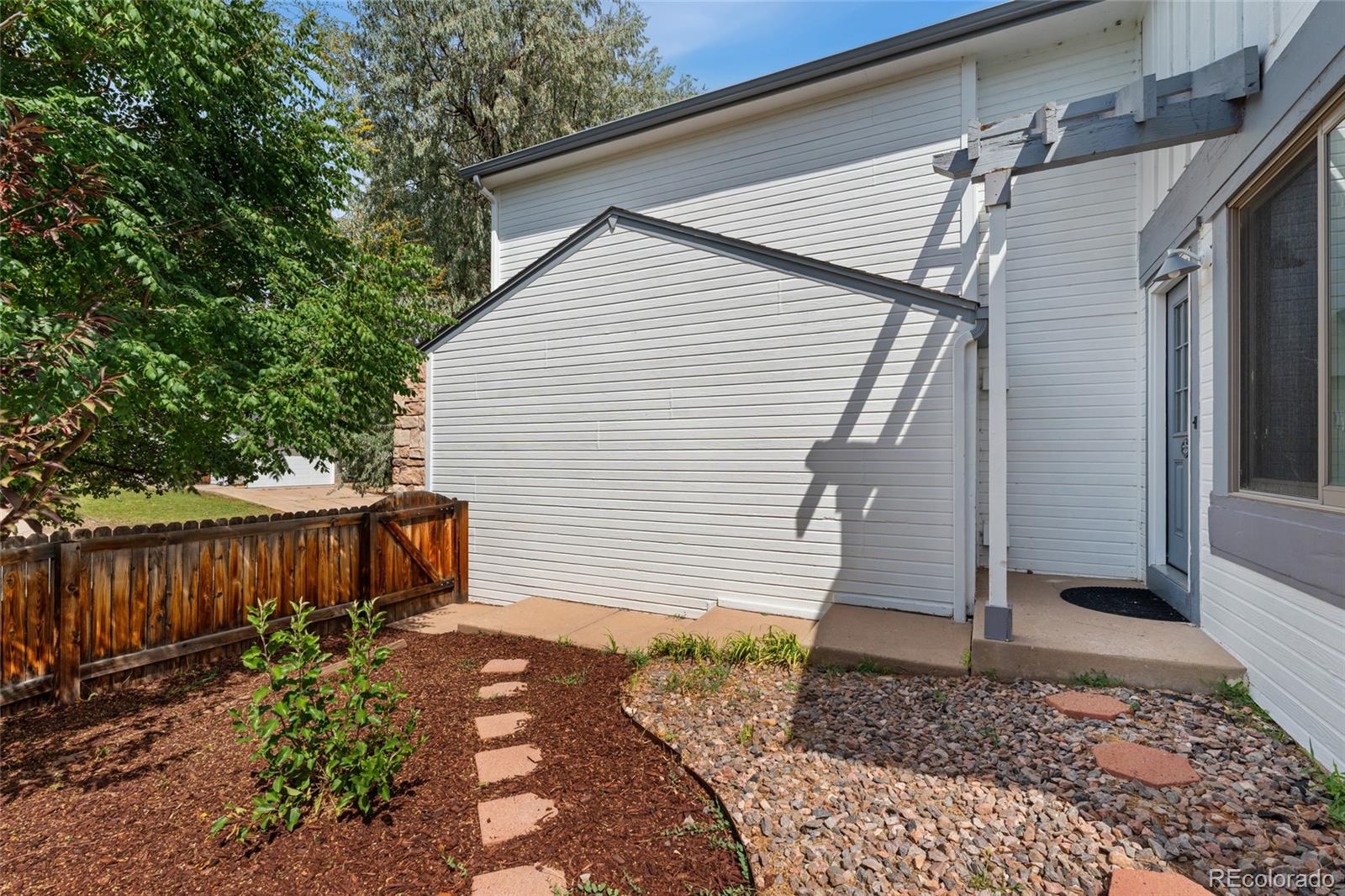 MLS Image #2 for 7842  kyle way,littleton, Colorado