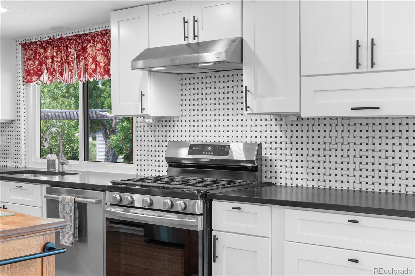 MLS Image #8 for 7943 s marion court,centennial, Colorado