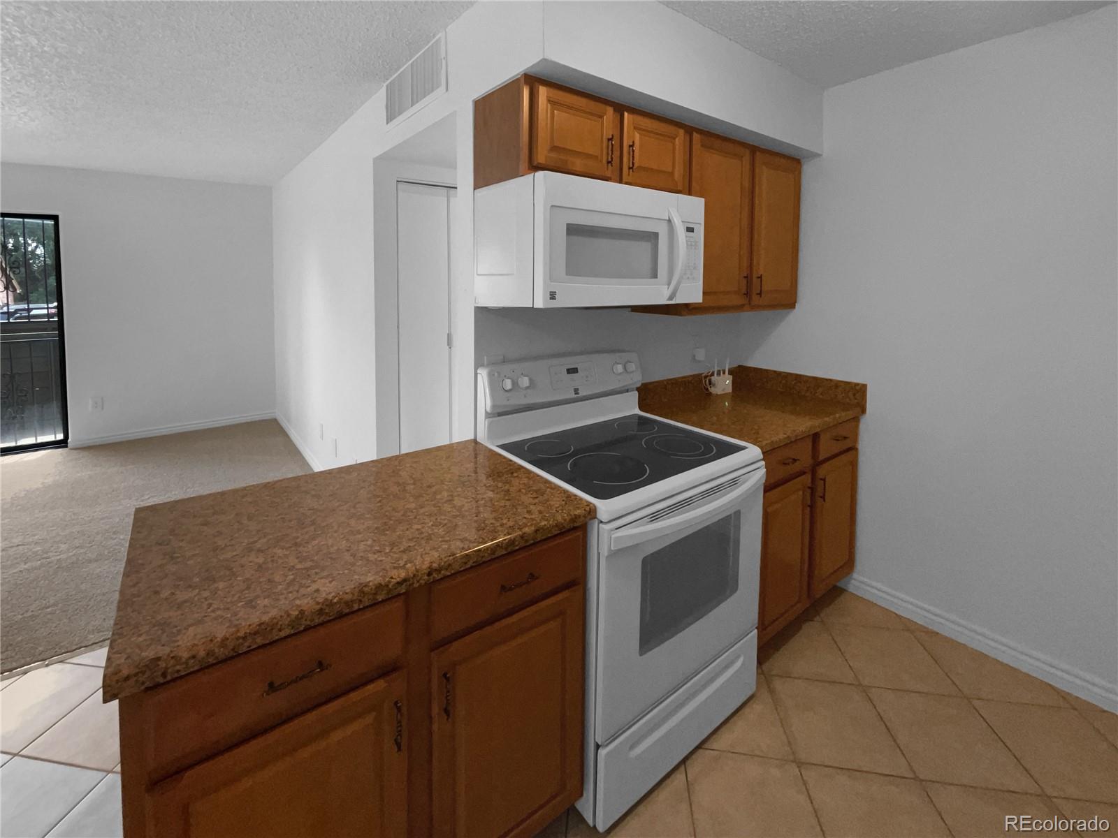 MLS Image #14 for 3100 s federal boulevard,denver, Colorado