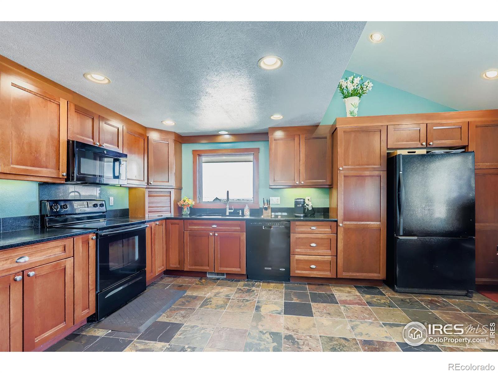 MLS Image #11 for 5124 n foothills highway,boulder, Colorado
