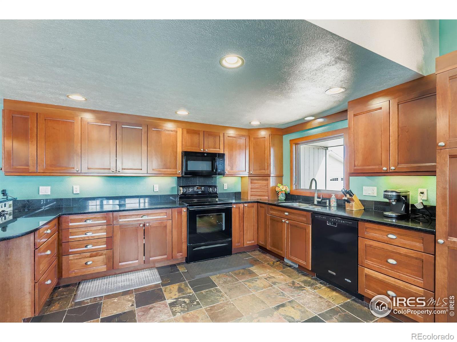MLS Image #12 for 5124 n foothills highway,boulder, Colorado