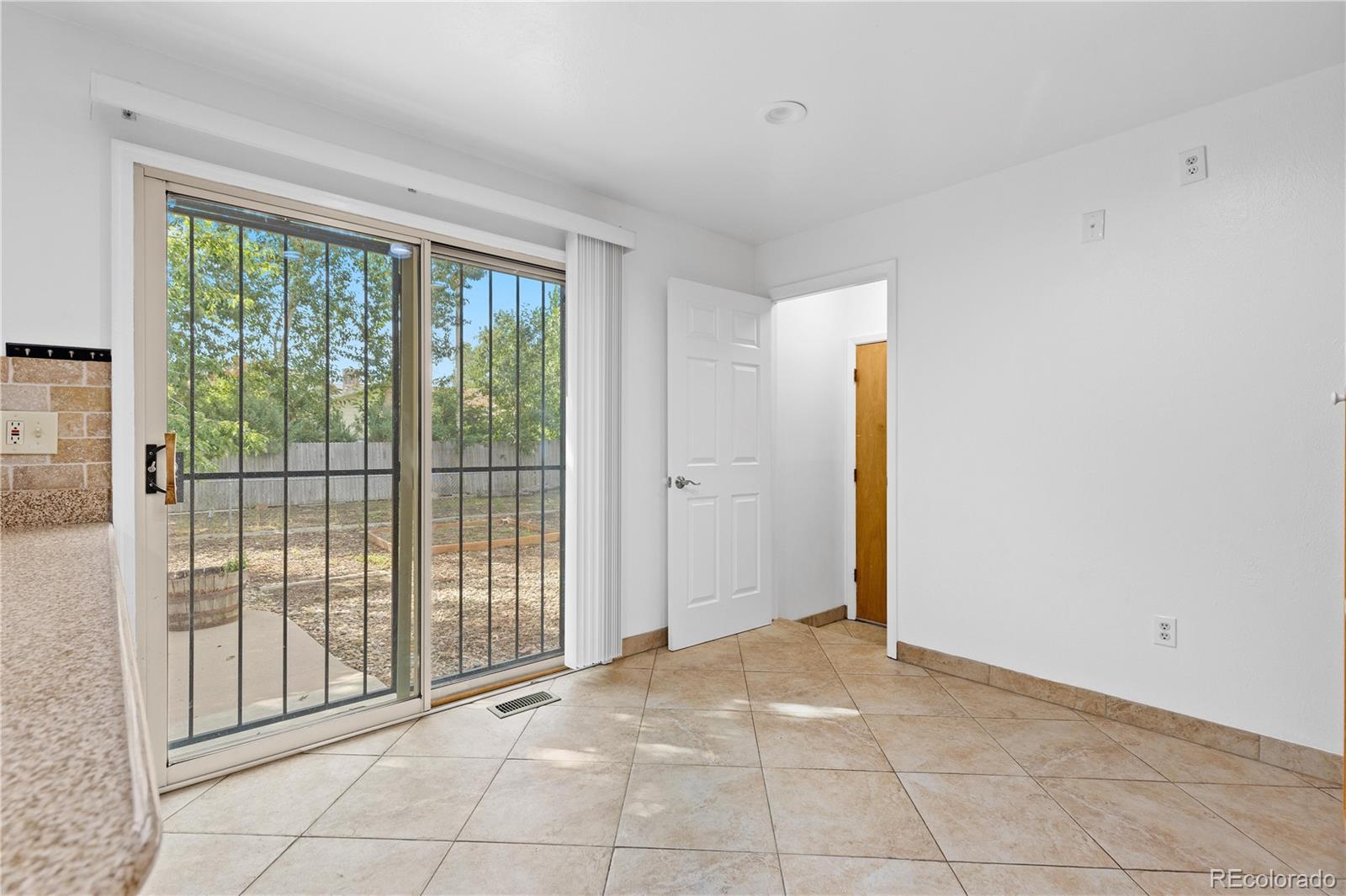MLS Image #11 for 2776 s helena way,aurora, Colorado
