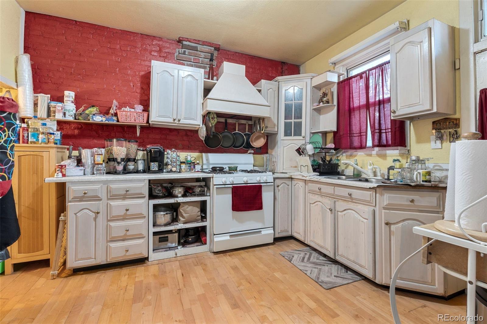 MLS Image #5 for 3450 n franklin street,denver, Colorado
