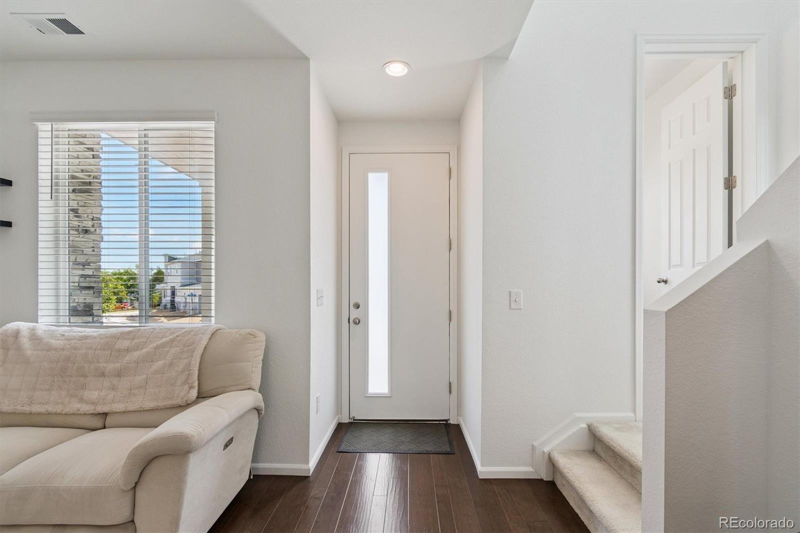MLS Image #8 for 1627 s andes way,aurora, Colorado