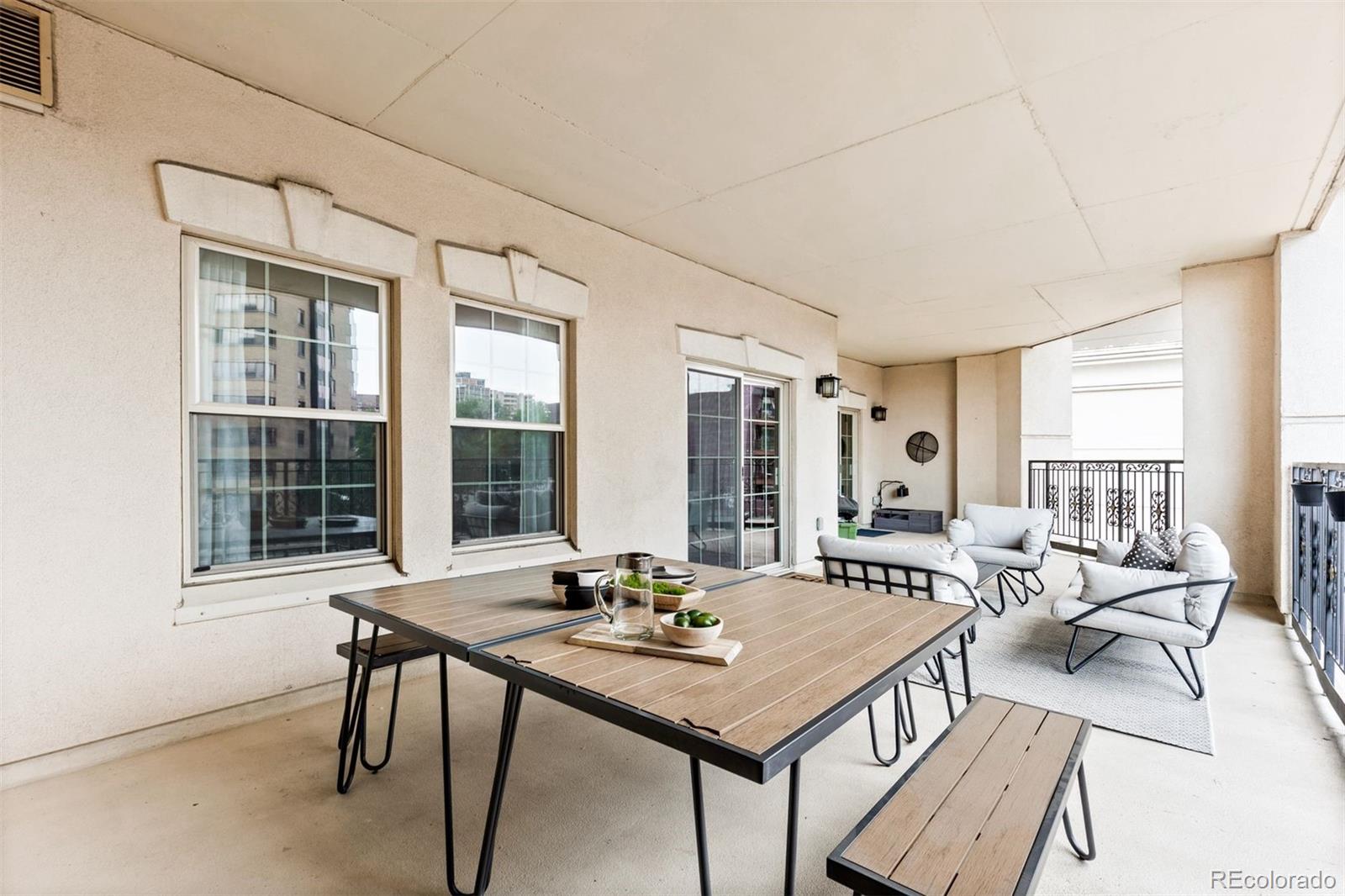 MLS Image #10 for 925 n lincoln street,denver, Colorado