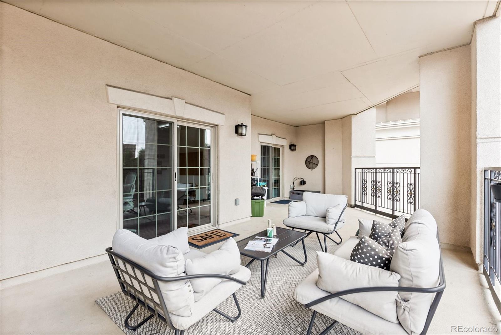 MLS Image #11 for 925 n lincoln street,denver, Colorado