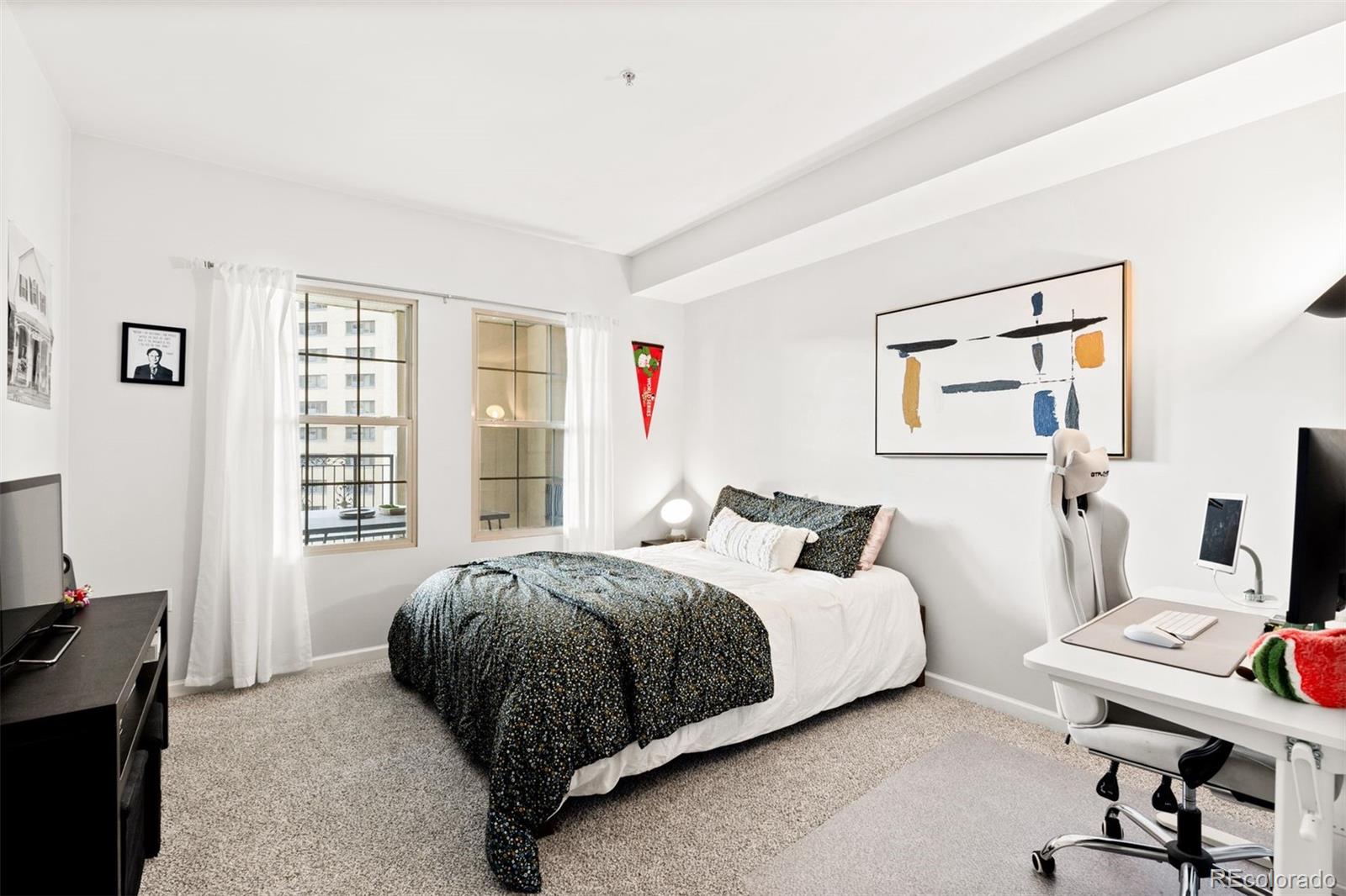 MLS Image #17 for 925 n lincoln street,denver, Colorado