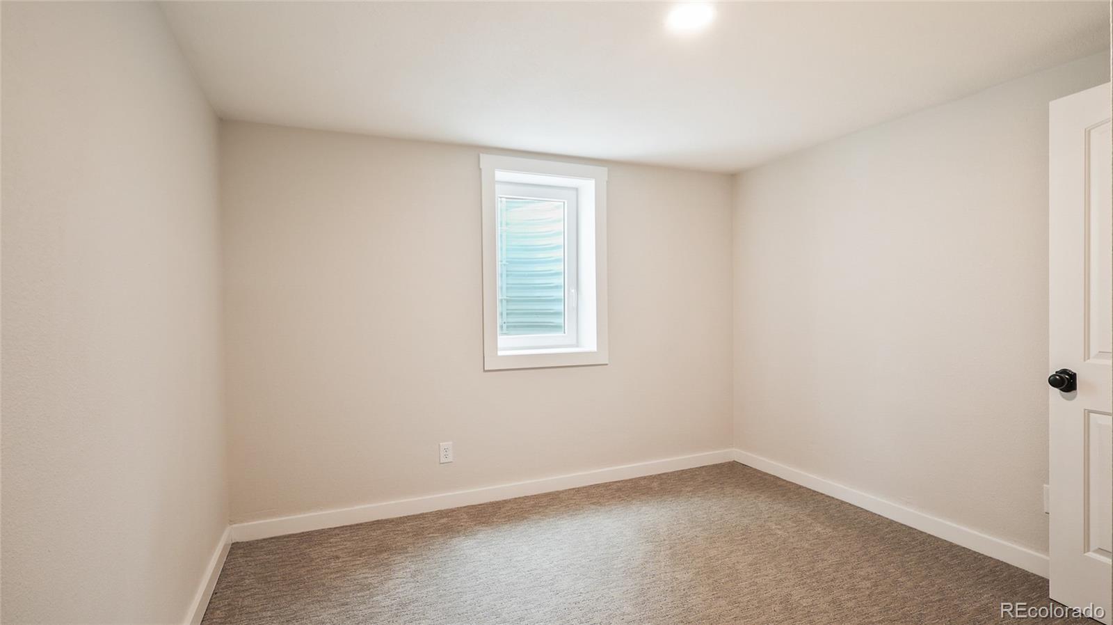 MLS Image #18 for 941  bronco road,denver, Colorado