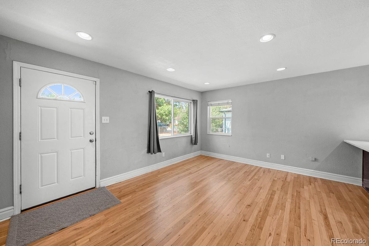 MLS Image #2 for 1724  nome street,aurora, Colorado