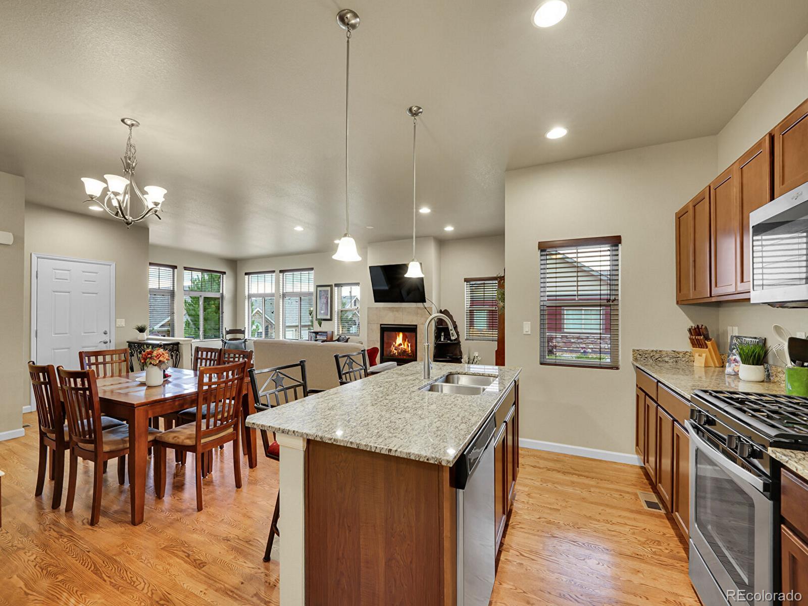 MLS Image #13 for 1979 s flanders way,aurora, Colorado