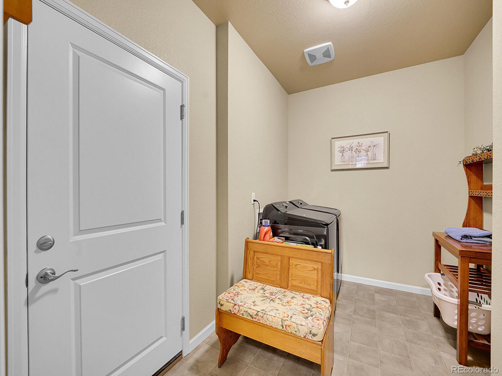 MLS Image #15 for 1979 s flanders way,aurora, Colorado