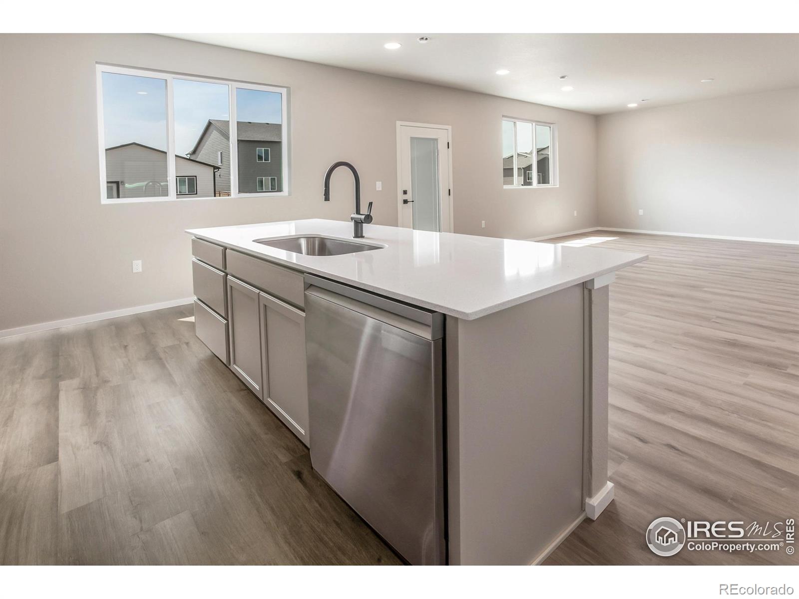 MLS Image #15 for 1610  sunflower way,johnstown, Colorado
