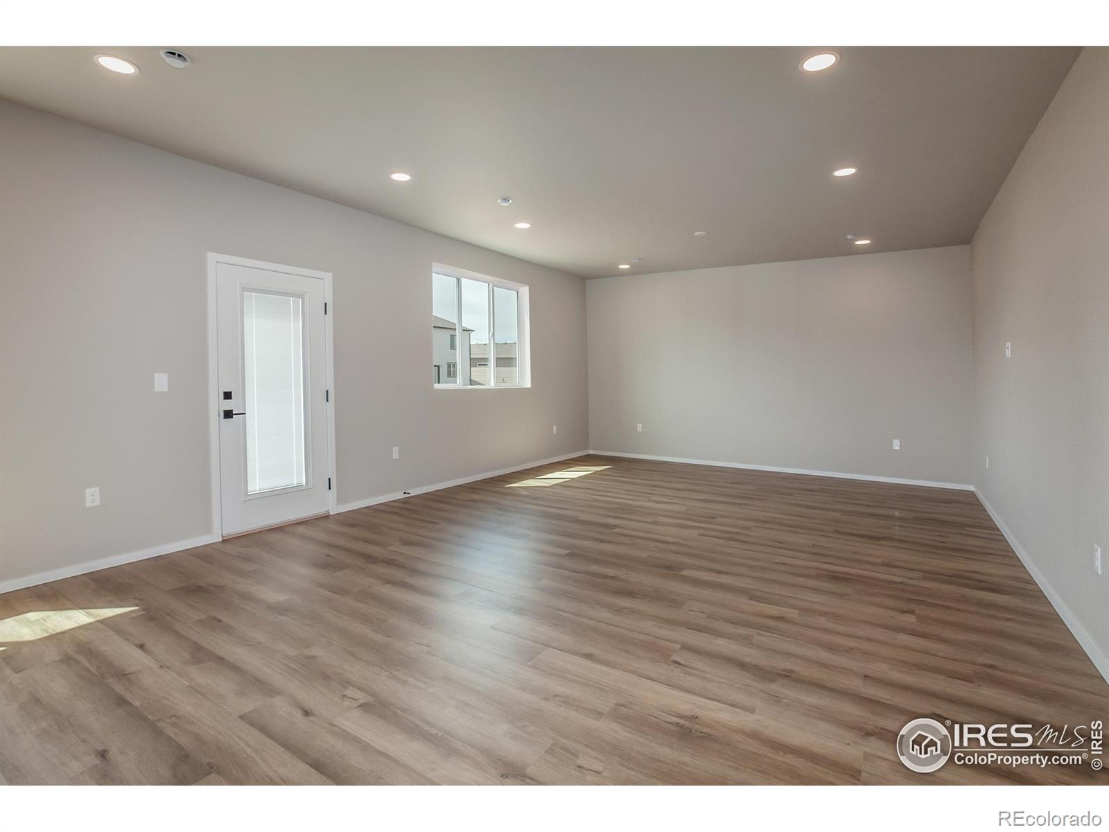 MLS Image #5 for 1610  sunflower way,johnstown, Colorado