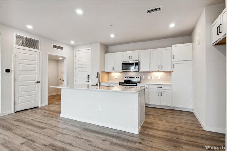 MLS Image #2 for 485  interlocken boulevard,broomfield, Colorado