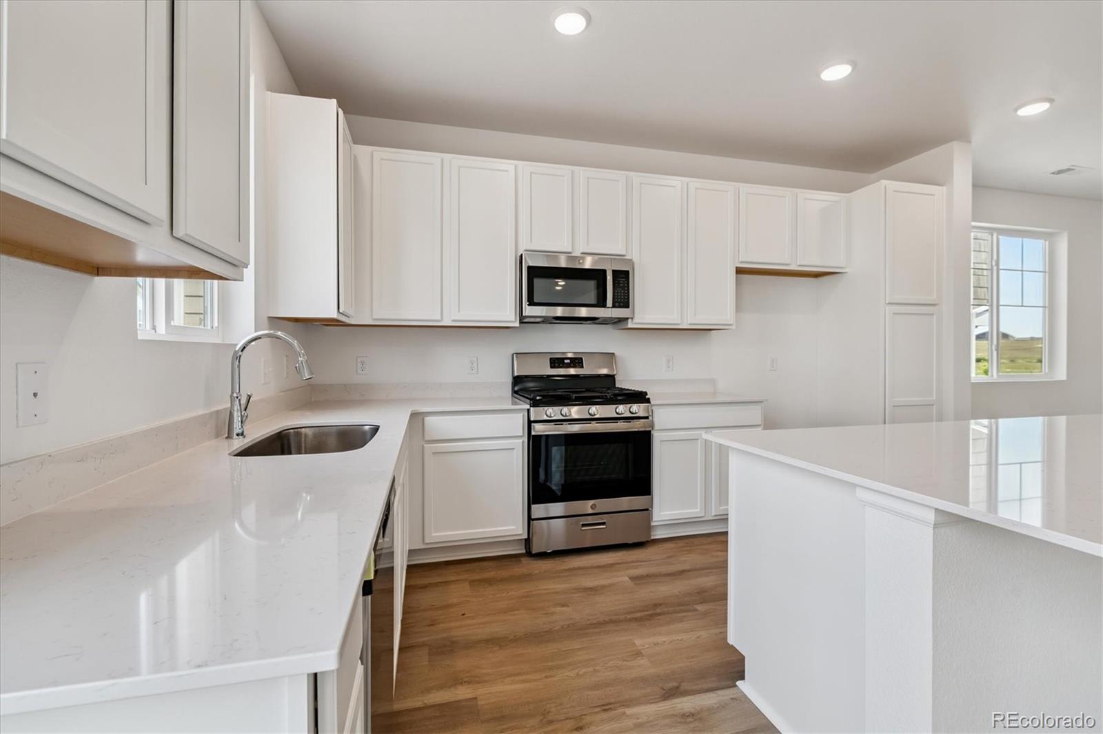 MLS Image #8 for 469 s salida street,aurora, Colorado