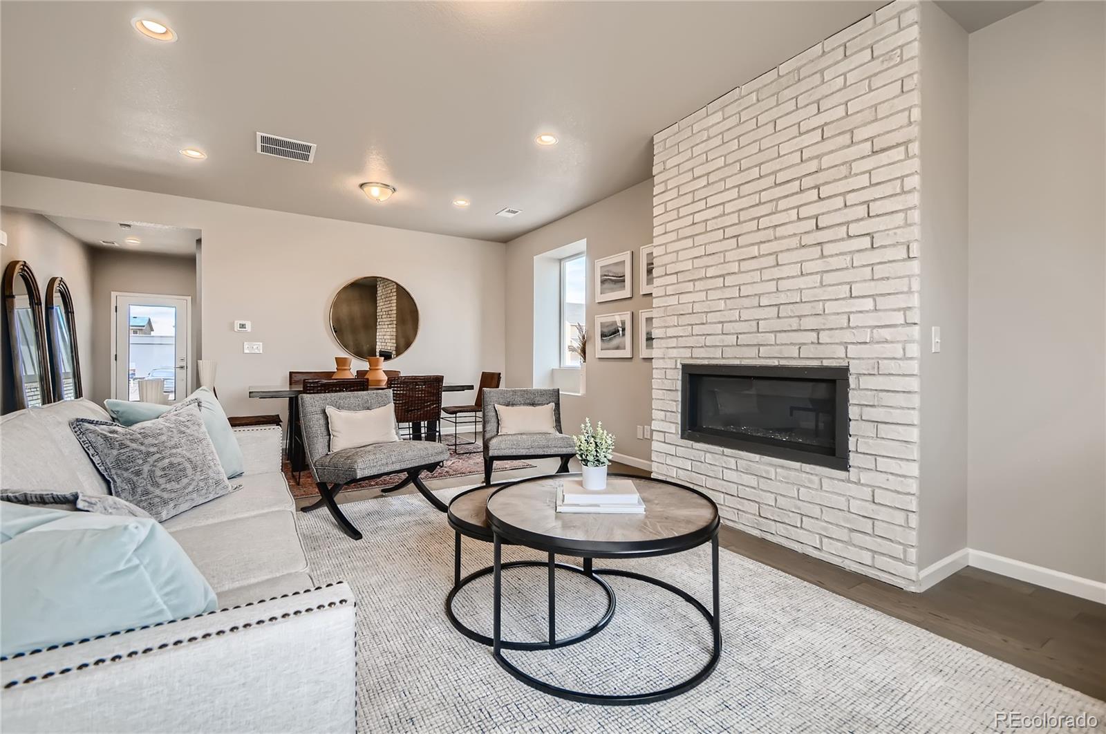MLS Image #3 for 54930 e 28th place,strasburg, Colorado