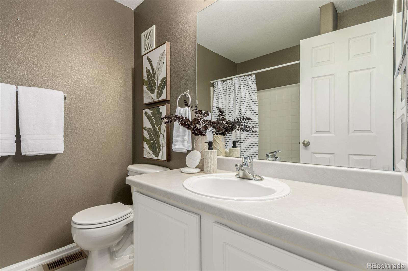 MLS Image #17 for 9550 e florida avenue,denver, Colorado