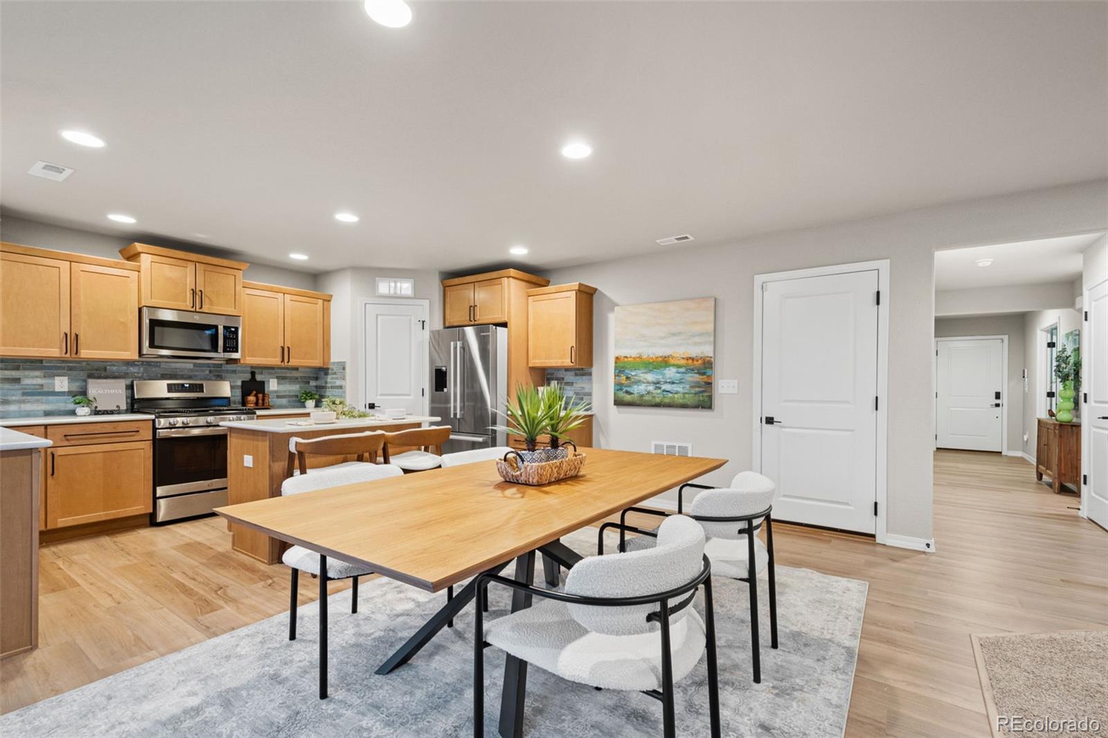 MLS Image #11 for 8340  graphite drive,colorado springs, Colorado