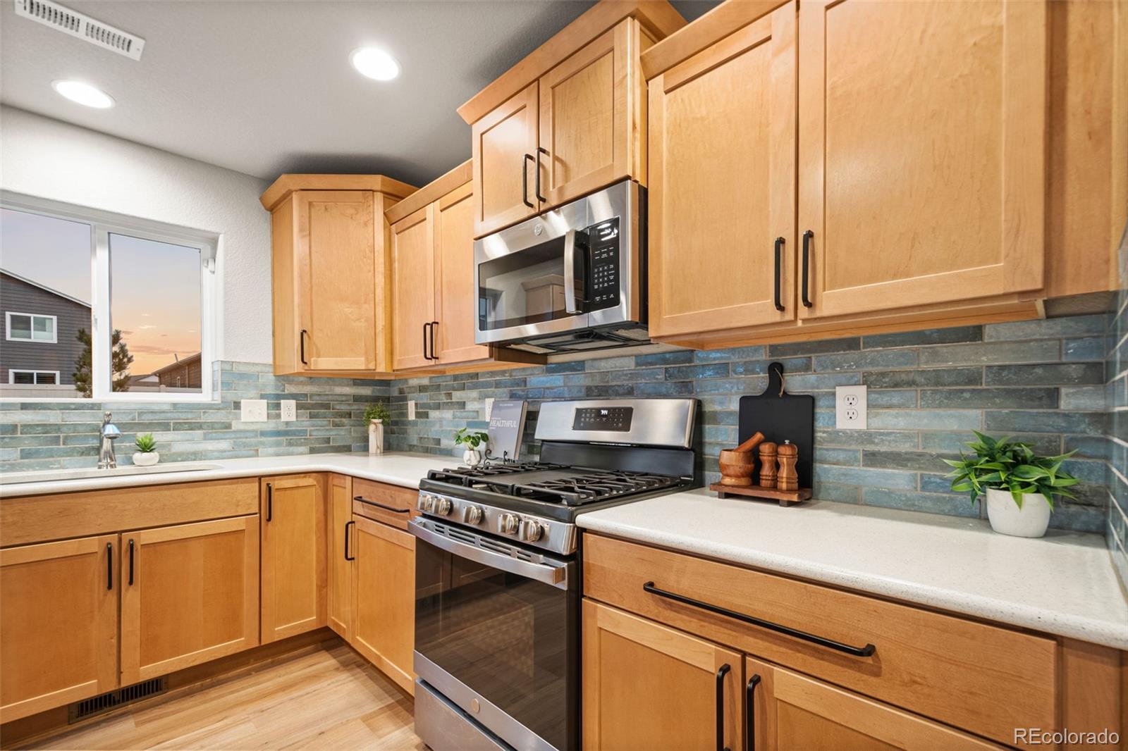 MLS Image #17 for 8340  graphite drive,colorado springs, Colorado