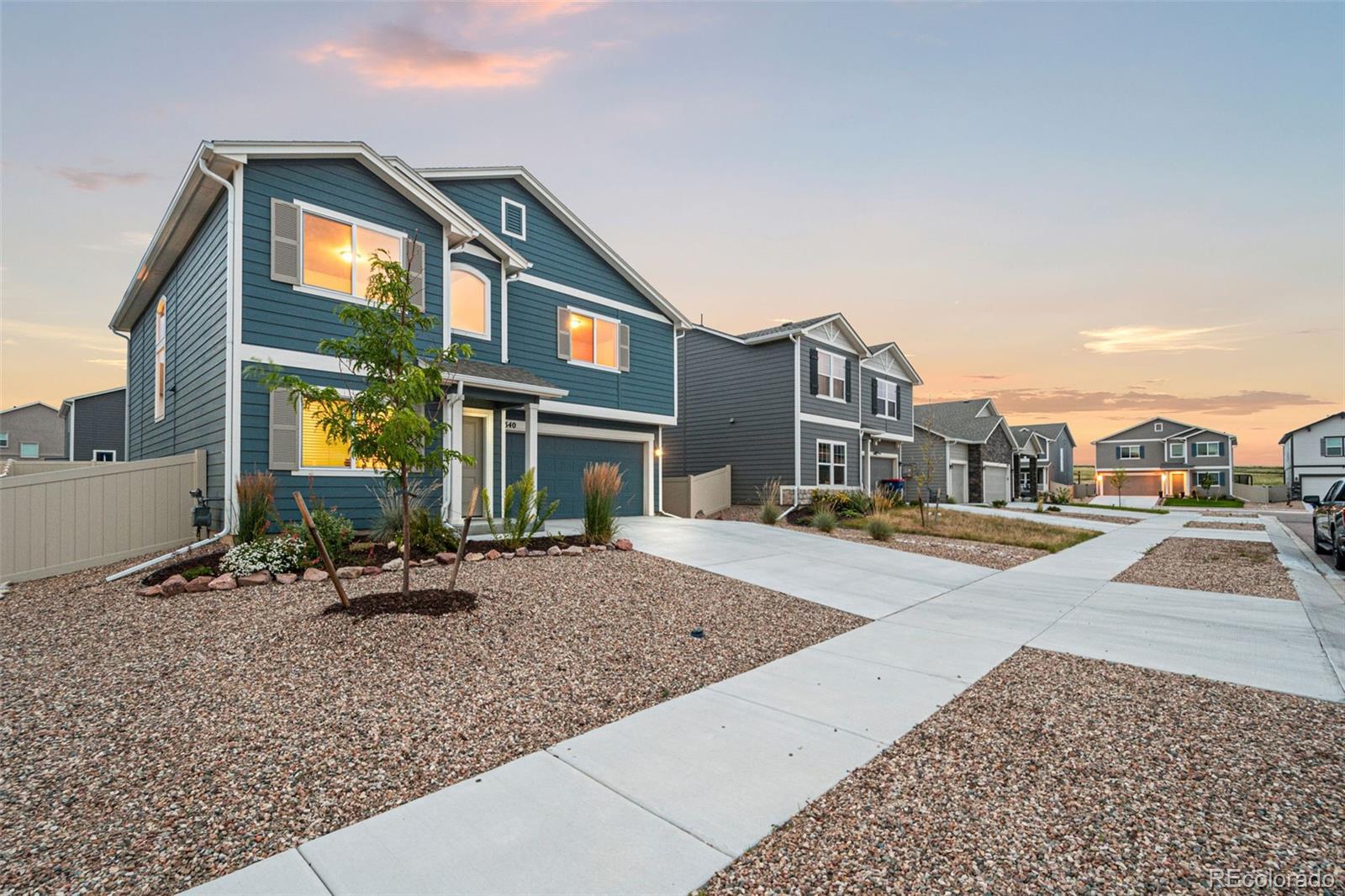 MLS Image #2 for 8340  graphite drive,colorado springs, Colorado