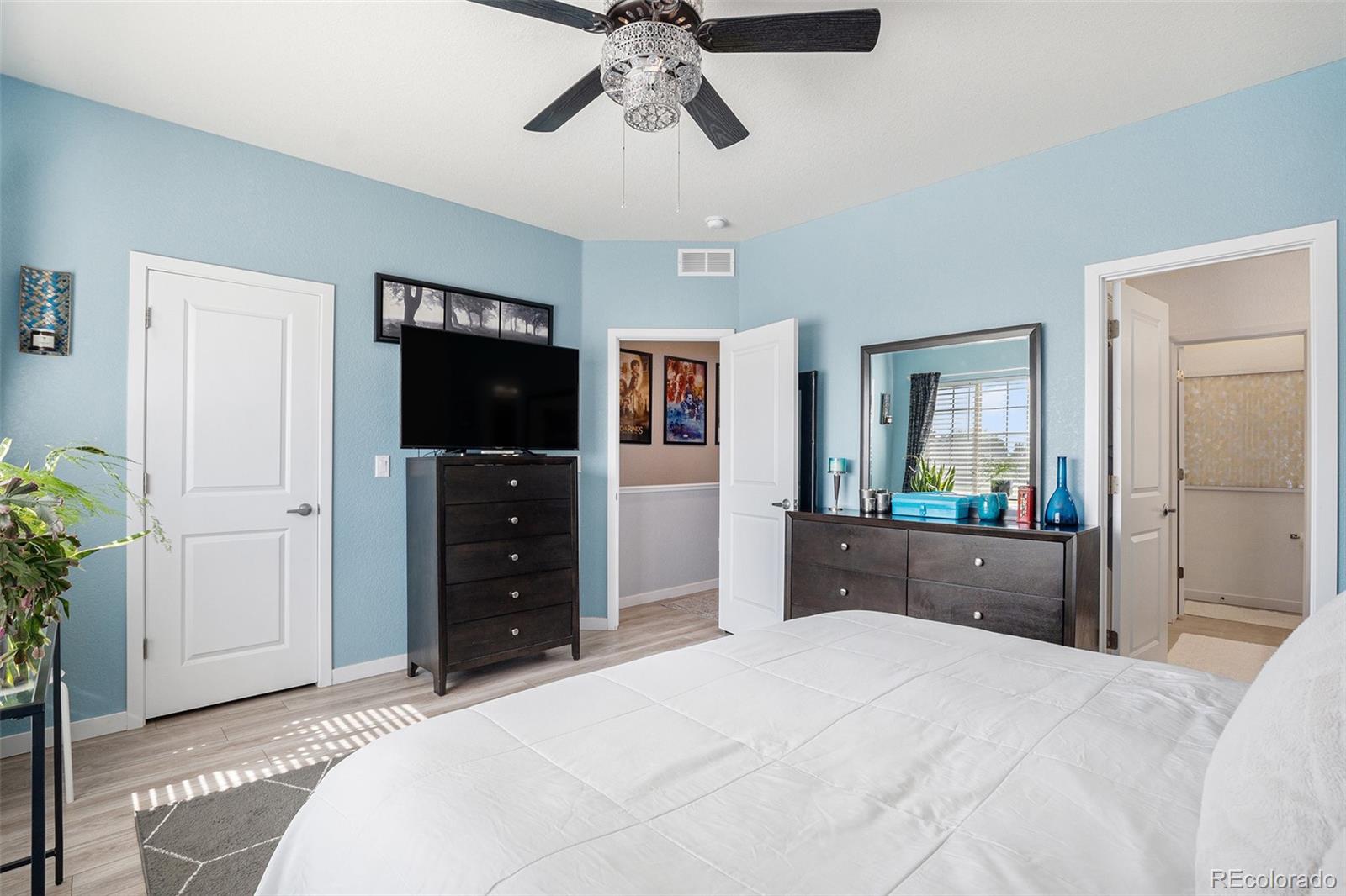 MLS Image #12 for 857 e 98th avenue,thornton, Colorado