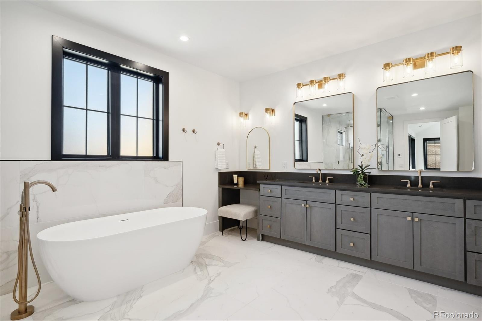 MLS Image #21 for 457 s vine street,denver, Colorado