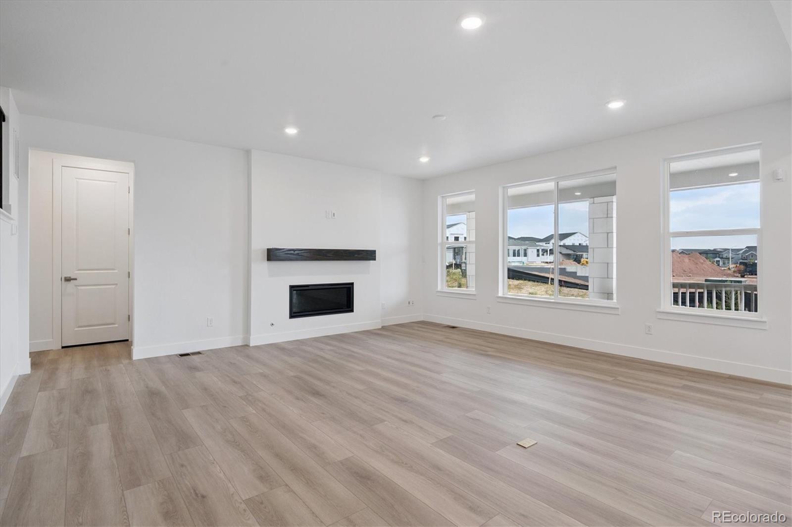 MLS Image #3 for 8608  yellowcress street,littleton, Colorado